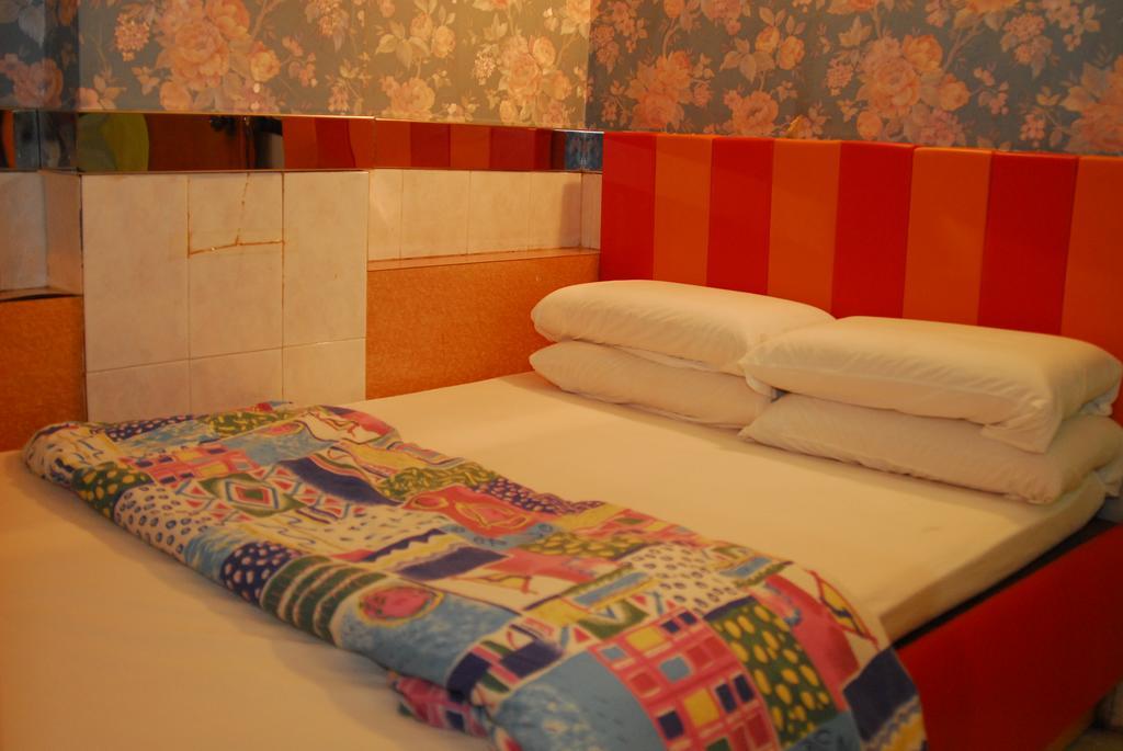 Royal Capital Hotel Kowloon  Exterior photo